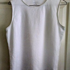CJ Banks White Sleeveless Tank Top.  Size   Size PXL  VERY NICE.   A16